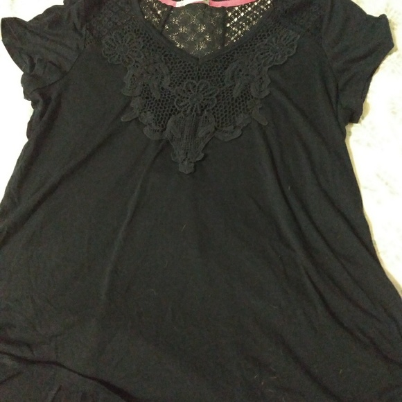 Maurice's t-shirt - Picture 3 of 3